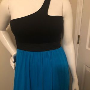 Large one shoulder maxi dress. Tall girl friendly